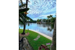 801 NE 18th Ct, Fort Lauderdale, FL 33305, Sold 03/01/21