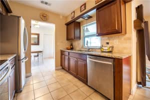 7402 Westwood Dr, Tamarac, FL 33321, Sold 03/05/21