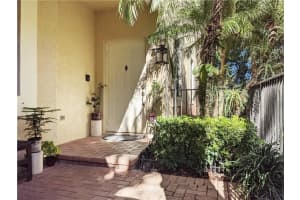 3841 Tree Top Dr, Weston, FL 33332, Sold 03/12/21