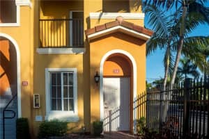 121 NW 2nd Ave, Hallandale Beach, FL 33009, Sold 03/12/21