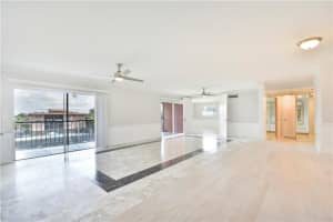 660 Tennis Club Dr, Fort Lauderdale, FL 33311, Sold 03/15/21