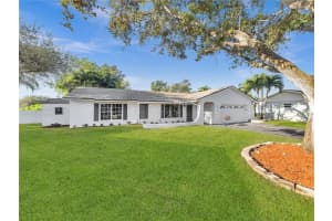 12640 SW 13th Manor, Davie, FL 33325, Sold 03/31/21