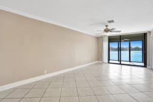 218 Lake Pointe Dr, Oakland Park, FL 33309, Sold 02/26/21