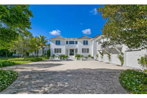 382 S Beach Rd, Hobe Sound, FL 33455, Sold 04/07/21