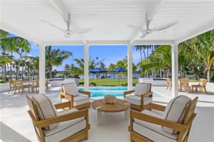382 S Beach Rd, Hobe Sound, FL 33455, Sold 04/07/21