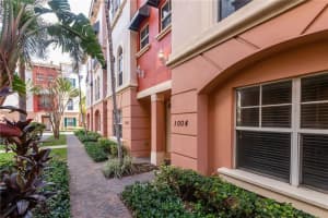 1033 NE 17th Way, Fort Lauderdale, FL 33304, Sold 03/19/21