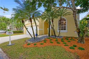 2098 Cove Ln, Weston, FL 33326, Sold 04/12/21