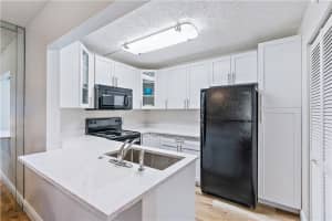 317 Pine Ridge Cir b1, Greenacres, FL 33463, Sold 04/30/21