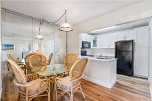 317 Pine Ridge Cir b1, Greenacres, FL 33463, Sold 04/30/21