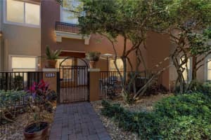 352 Lake Monterey Cir, Boynton Beach, FL 33426, Sold 03/18/21