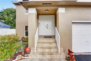 5775 Woodland Point Dr, Tamarac, FL 33319, Sold 03/24/21