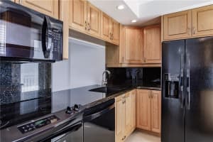 3100 NE 48th Ct, Lighthouse Point, FL 33064, Sold 03/25/21