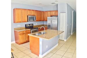 4926 NW 57th Ct, Tamarac, FL 33319, Sold 04/26/21