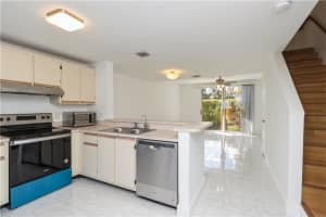 980 Jeffery St, Boca Raton, FL 33487, Sold 03/03/21