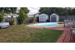 7271 NW 169th St, Hialeah, FL 33015, Sold 04/09/21