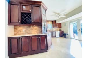 2818 NE 21st Terrace, Fort Lauderdale, FL 33306, Sold 05/13/21