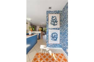 1854 N Dixie Hwy, Fort Lauderdale, FL 33305, Sold 03/10/21