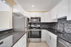 3200 Springdale Blvd, Palm Springs, FL 33461, Sold 04/14/21