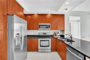 315 NE 3rd Ave, Fort Lauderdale, FL 33301, Sold 04/16/21