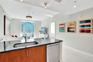 315 NE 3rd Ave, Fort Lauderdale, FL 33301, Sold 04/16/21