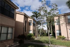 2796 S University Dr, Davie, FL 33328, Sold 05/03/21