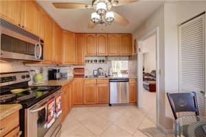 600 NE 14th Ave, Hallandale Beach, FL 33009, Sold 03/25/21