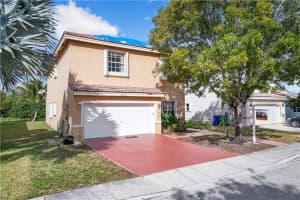 10561 SW 13th Ct, Pembroke Pines, FL 33025, Sold 05/19/21