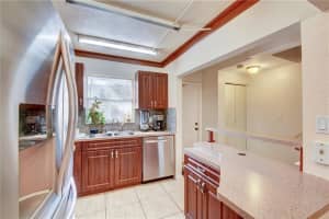 805 W Oakland Park Blvd APT E2, Wilton Manors, FL 33311, Sold 06/17/21