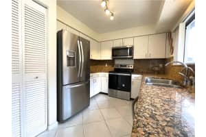 9720 NW 18th Pl, Plantation, FL 33322, Sold 03/10/21