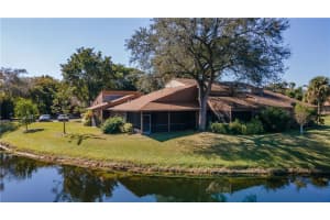 6183 Live Oak Ct, Tamarac, FL 33319, Sold 01/14/22