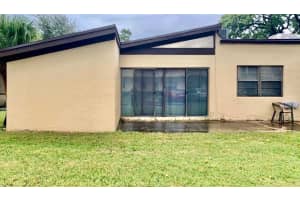 132 Gate Rd, Hollywood, FL 33024, Sold 09/10/21