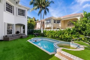 3973 194th Ln, Golden Beach, FL 33160, Sold 05/31/21