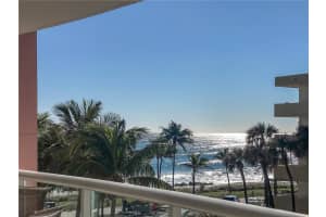 2051 SE 3rd St, Deerfield Beach, FL 33441, Sold 04/08/21