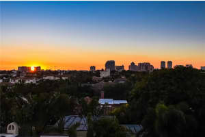 340 S Ocean Blvd #5f, Palm Beach, FL 33480, Sold 04/15/21