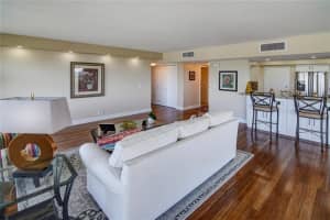 2500 E Las Olas Blvd, Fort Lauderdale, FL 33301, Sold 04/01/21