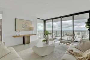 100 E Las Olas Blvd #2401, Fort Lauderdale, FL 33301, Sold 02/16/21