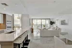 100 E Las Olas Blvd #2401, Fort Lauderdale, FL 33301, Sold 02/16/21