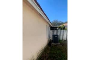 9811 SW 2nd St, Pembroke Pines, FL 33025, Sold 03/29/21