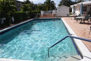 30 SE 13th St APT B3, Boca Raton, FL 33432, Sold 06/08/21