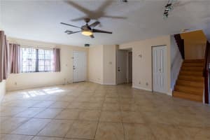 9132 Vineyard Lake Dr, Plantation, FL 33324, Sold 03/29/21