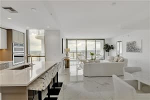 100 E Las Olas Blvd #2401, Fort Lauderdale, FL 33301, Sold 12/30/20