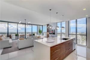 100 E Las Olas Blvd #2401, Fort Lauderdale, FL 33301, Sold 02/19/21