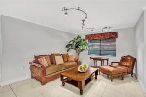 5550 SW 113th Ave, Cooper City, FL 33330, Sold 04/05/21