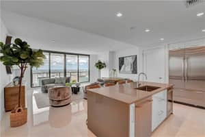 100 E Las Olas Blvd #2401, Fort Lauderdale, FL 33301, Sold 02/26/21