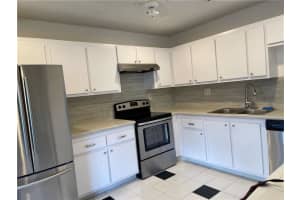 28 Mohawk Dr, Royal Palm Beach, FL 33411, Sold 04/06/21