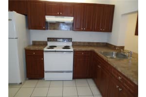 9000 NW 28th Dr, Coral Springs, FL 33065, Sold 05/13/21