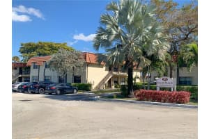 519 NW 100th Pl, Pembroke Pines, FL 33024, Sold 02/26/21