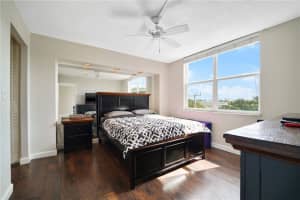 1050 SE 15th St, Fort Lauderdale, FL 33316, Sold 04/29/21