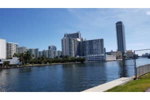 400 Leslie Dr, Hallandale Beach, FL 33009, Sold 04/27/21