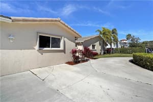 1 St Cloud Ln, Boca Raton, FL 33431, Sold 04/07/21